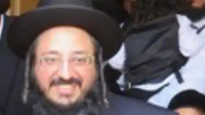 הרב נתנאל דרעי, החשוד בפגיעה קשה בתלמידים לאורך שנים רבות מובל למעצר