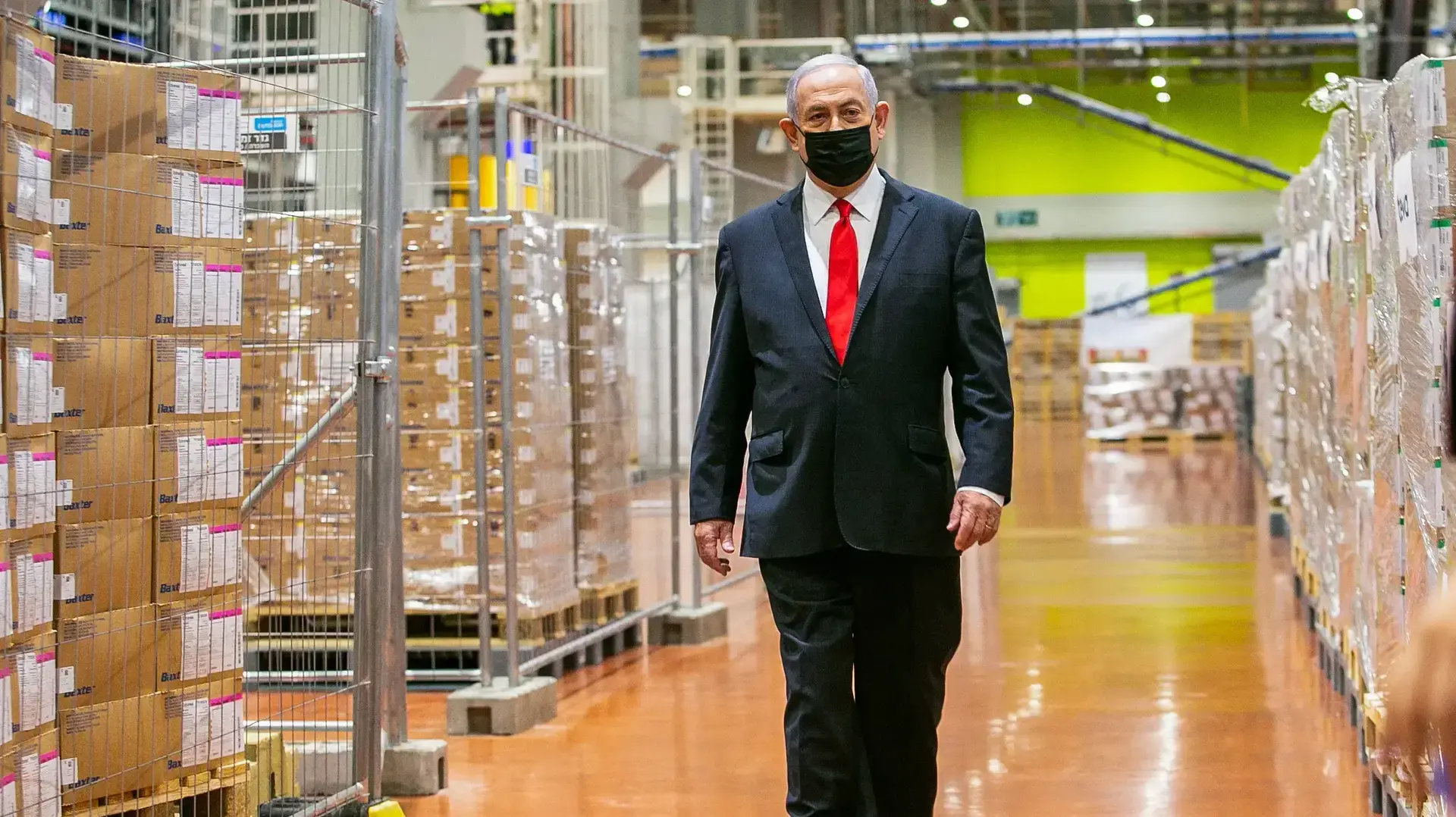 רה"מ נתניהו ושר הבריאות אדלשטיין יבקרו ב"מרכז הלוגיסטי טבע סלא", שעתיד לקלוט, לאחסן ולשנע את החיסונים נגד הקורונה בתנאים מיוחדים, מרכז לוגיסטי "טבע סלא", אזור תעשיה חבל מודיעין, 26 בנובמבר 2020 רה"מ נתניהו ושר הבריאות אדלשטיין יבקרו ב"מרכז הלוגיסטי טבע סלא", שעתיד לקלוט, לאחסן ולשנע את החיסונים נגד הקורונה בתנאים מיוחדים, מרכז לוגיסטי "טבע סלא", אזור תעשיה חבל מודיעין, 26 בנובמבר 2020