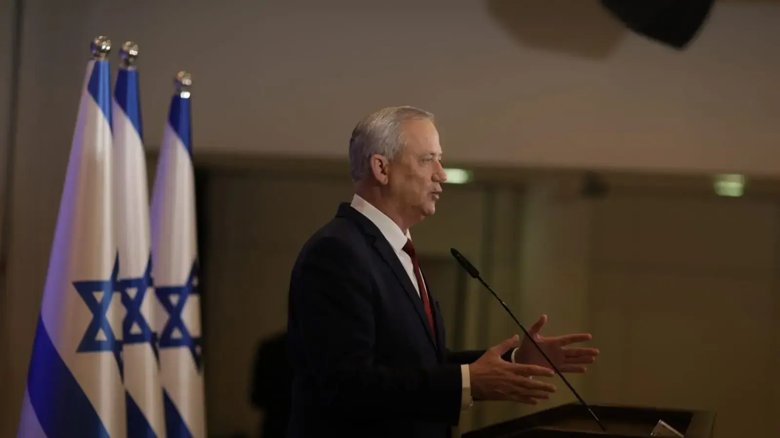 יו"ר כחול לבן, בני גנץ במהלך הצהרתו לתקשורת 1 דצמבר 2020 יו"ר כחול לבן, בני גנץ במהלך הצהרתו לתקשורת 1 דצמבר 2020