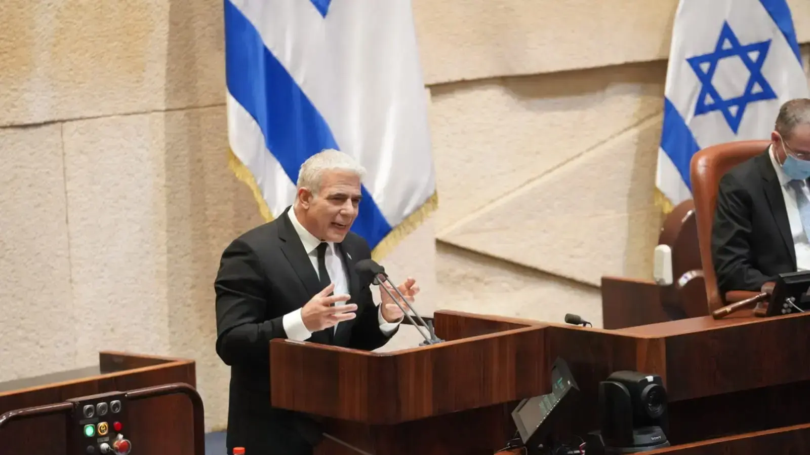 יאיר לפיד בדיון ההצבעה על פיזור הכנסת, 2 בדצמבר 2020 יאיר לפיד בדיון ההצבעה על פיזור הכנסת, 2 בדצמבר 2020