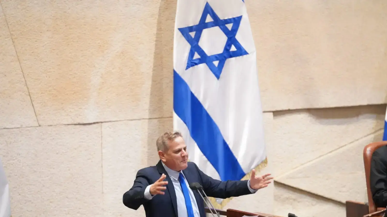 ניצן הורוביץ בדיון ההצבעה על פיזור הכנסת, 2 בדצמבר 2020 ניצן הורוביץ בדיון ההצבעה על פיזור הכנסת, 2 בדצמבר 2020