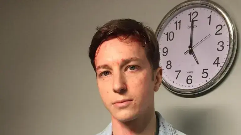 לי בירן על סט צילומי הסדרה "חיה" של yes, עליה חתומה דלית קהן כיוצרת ושחקנית ראשית לי בירן על סט צילומי הסדרה "חיה" של yes, עליה חתומה דלית קהן כיוצרת ושחקנית ראשית