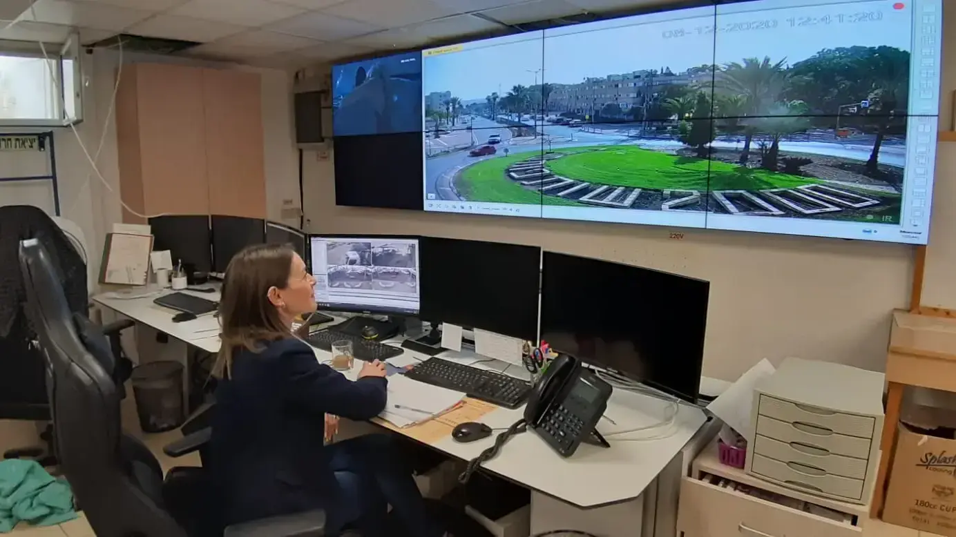 מוקד המצלמות של עיריית ערד, 8 בדצמבר 2020 מוקד המצלמות של עיריית ערד, 8 בדצמבר 2020