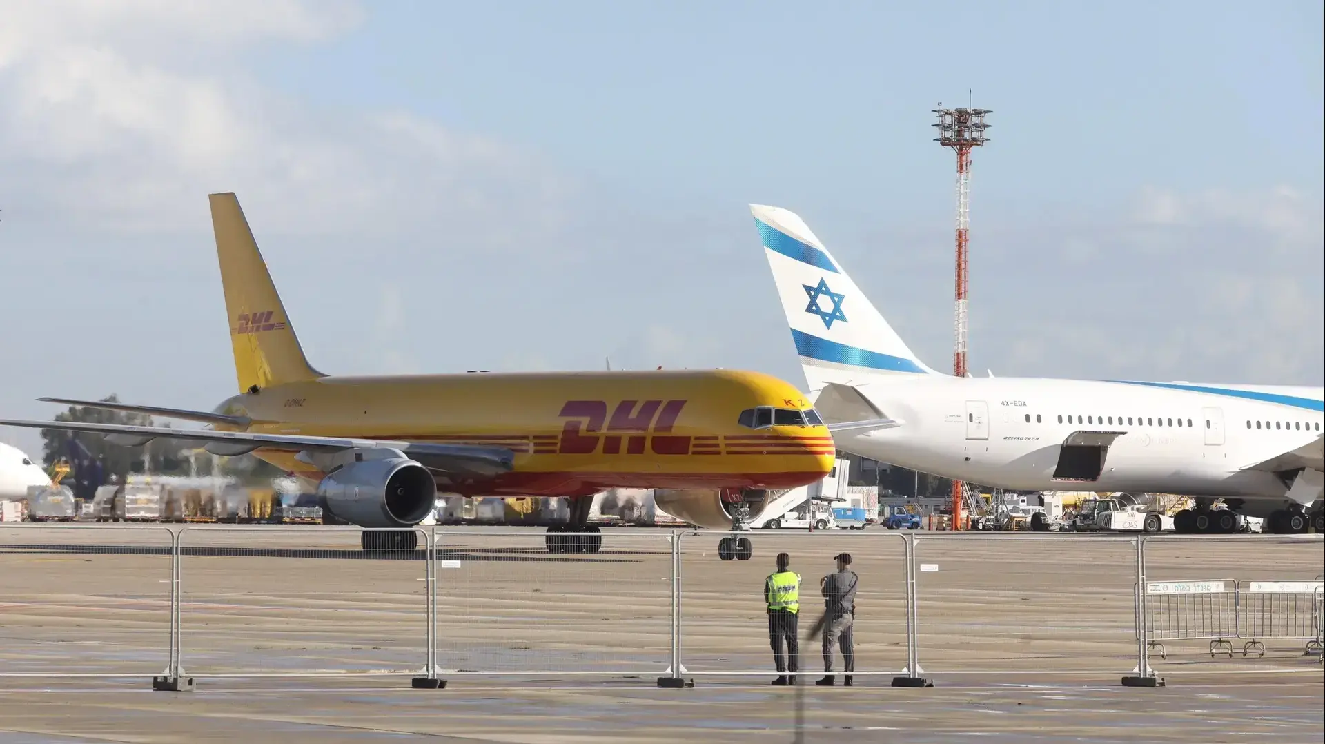 הגעת חיסוני פייזר לישראל, נתב"ג 9 בדצמבר 2020 הגעת חיסוני פייזר לישראל, נתב"ג 9 בדצמבר 2020