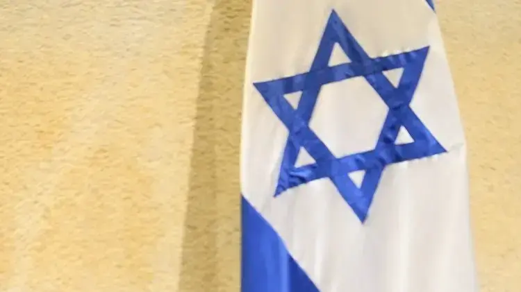 צבי האוזר במהלך נאומו במסגרת כינוס מליאת הכנסת 9 בדצמבר 2020 צבי האוזר במהלך נאומו במסגרת כינוס מליאת הכנסת 9 בדצמבר 2020