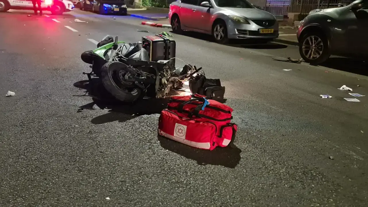 תאונת דרכים של אופנוע ואופניים בטבריה תאונת דרכים של אופנוע ואופניים בטבריה