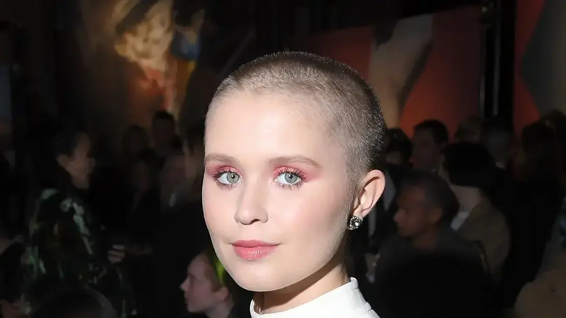 אלייזה סקנלן אלייזה סקנלן
