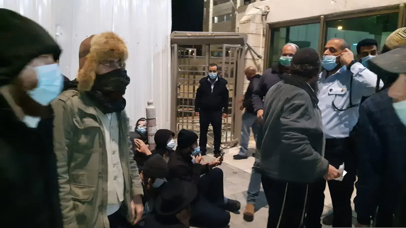 מחאה מול המטה הארצי בירושלים, בעקבות הרג הנער אהוביה סנדק בבנימין 21 בדצמבר 2020 מחאה מול המטה הארצי בירושלים, בעקבות הרג הנער אהוביה סנדק בבנימין 21 בדצמבר 2020