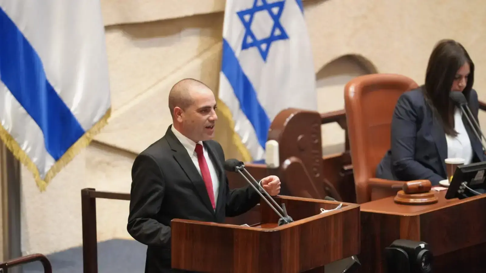 ח"כ אופיר כץ (הליכוד) במליאת הכנסת. 22 בדצמבר 2020. ח"כ אופיר כץ (הליכוד) במליאת הכנסת. 22 בדצמבר 2020.