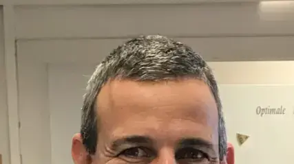 ד"ר אורן קובילר, וירולוג מהמחלקה למיקרוביולוגיה ואימונולוגיה קלינית בפקולטה לרפואה באוניברסיטת תל אביב ד"ר אורן קובילר, וירולוג מהמחלקה למיקרוביולוגיה ואימונולוגיה קלינית בפקולטה לרפואה באוניברסיטת תל אביב