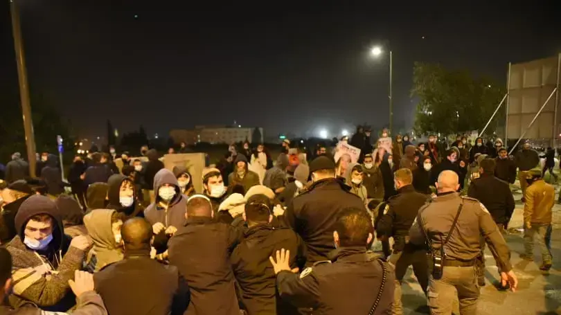עימותים במהלך הפגנה על מות אהוביה סנדק במרדף משטרתי בירושלים. 26 בדצמבר 2020 עימותים במהלך הפגנה על מות אהוביה סנדק במרדף משטרתי בירושלים. 26 בדצמבר 2020
