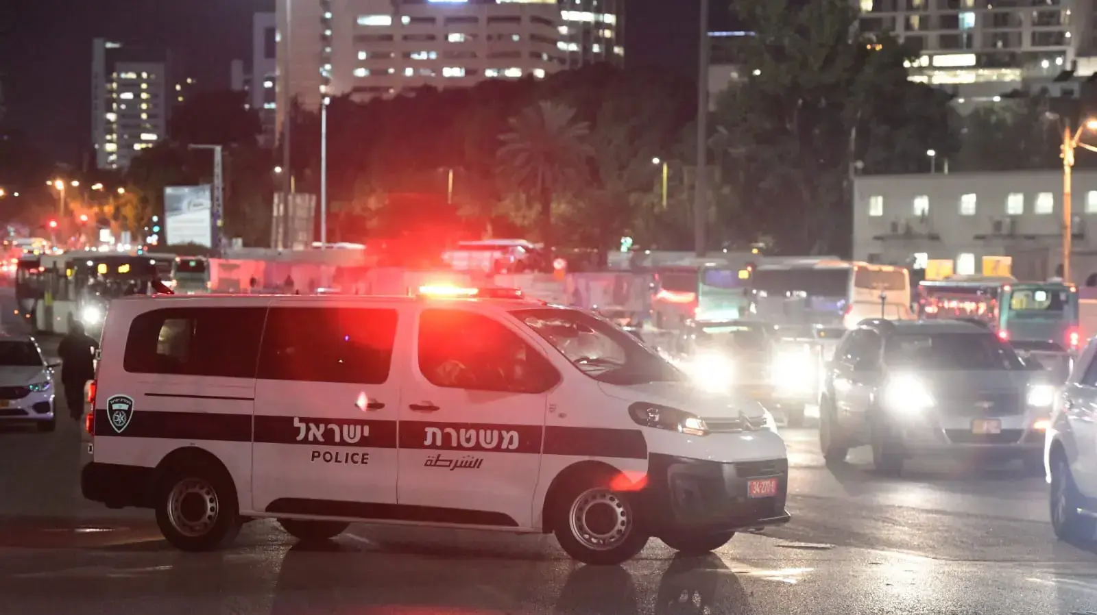 מחסומים עם כניסת הסגר השלישי, צומת על פרשת דרכים תל אביב רמת גן, 27 בדצמבר 2020