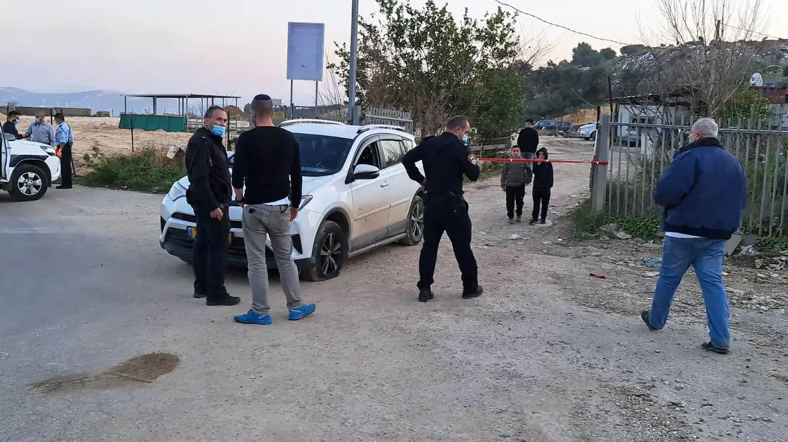 זירת אירוע הירי בראש עיריית אום אל פאחם לשעבר סלימאן אגברייה 7 בינואר 2021
זירת אירוע הירי בראש עיריית אום אל פאחם לשעבר סלימאן אגברייה 7 בינואר 2021