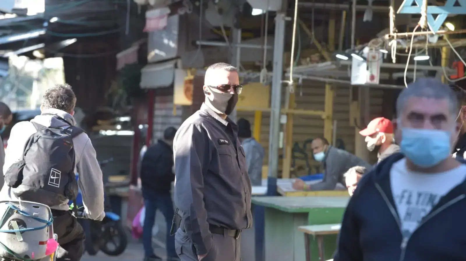 כניסת הסגר ההרמטי, שוק הכרמל תל אביב יפו, 8 בינואר 2020 כניסת הסגר ההרמטי, שוק הכרמל תל אביב יפו, 8 בינואר 2020