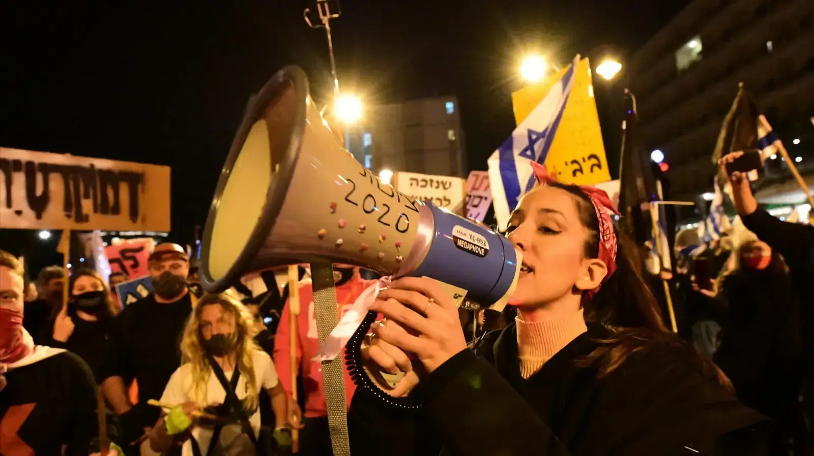 בשבוע ה-29 ברציפות, אלפים מפגינים נגד נתניהו סמוך למעון בלפור, ירושלים, 9 בינואר 2021 בשבוע ה-29 ברציפות, אלפים מפגינים נגד נתניהו סמוך למעון בלפור, ירושלים, 9 בינואר 2021