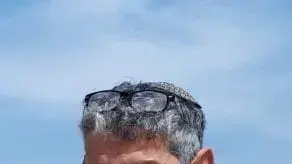 רס"ן במיל' פרופ' דוד צנגן, רופא חטיבה 5 במבצע חומת מגן רס"ן במיל' פרופ' דוד צנגן, רופא חטיבה 5 במבצע חומת מגן