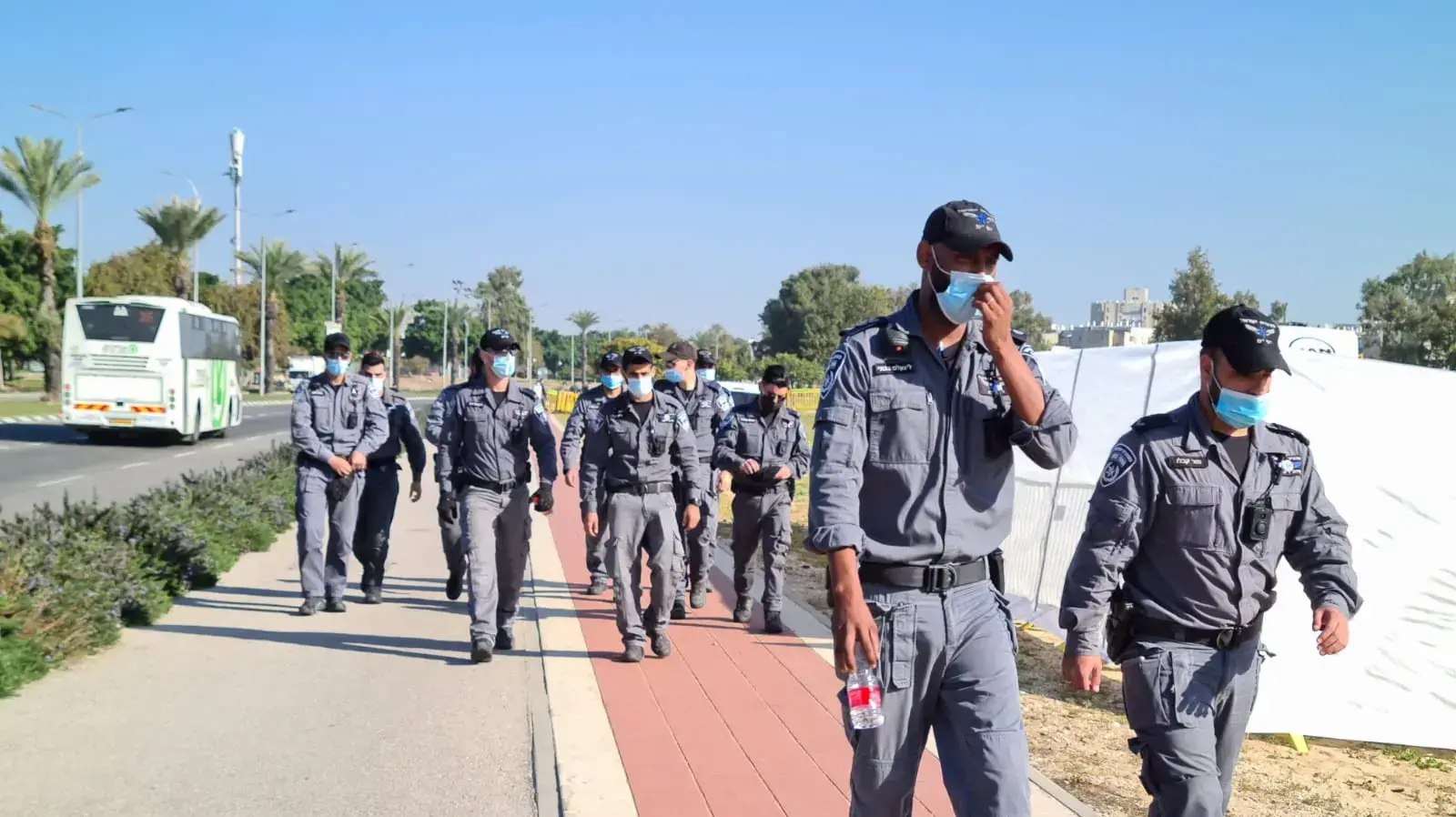 הערכות האבטחה לקראת הגעתו של אביגדור ליברמן להצהרה באשדוד, 12 בינואר 2021 הערכות האבטחה לקראת הגעתו של אביגדור ליברמן להצהרה באשדוד, 12 בינואר 2021