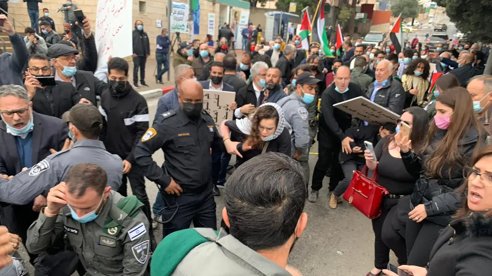 מחאה ברקע ביקורו של רה"מ, נתניהו בנצרת 13 בינואר 2021 מחאה ברקע ביקורו של רה"מ, נתניהו בנצרת 13 בינואר 2021
