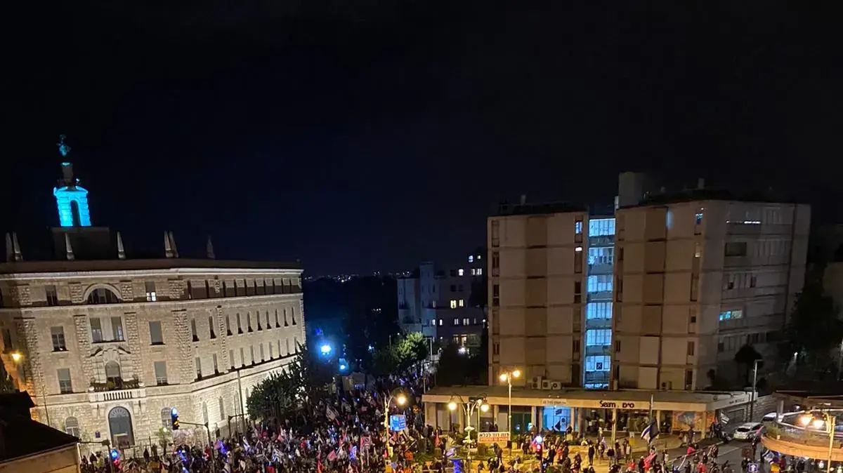 מחאה נגד השחיתות מול מעון ראש הממשלה נתניהו, בלפור ירושלים, 16 בינואר 2020 מחאה נגד השחיתות מול מעון ראש הממשלה נתניהו, בלפור ירושלים, 16 בינואר 2020
