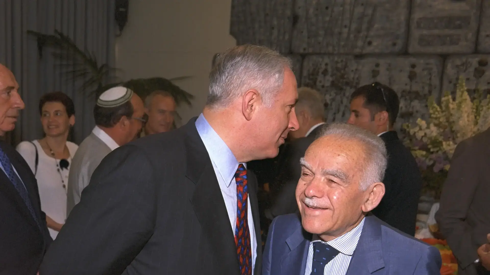 יצחק שמיר ובנימין נתניהו ביום העצמאות, 1997 יצחק שמיר ובנימין נתניהו ביום העצמאות, 1997