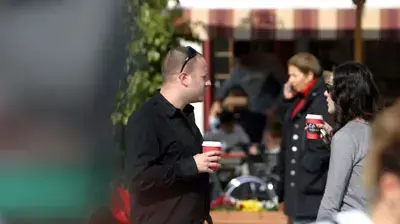 פיני אסקל יסמין לוי פפראצי