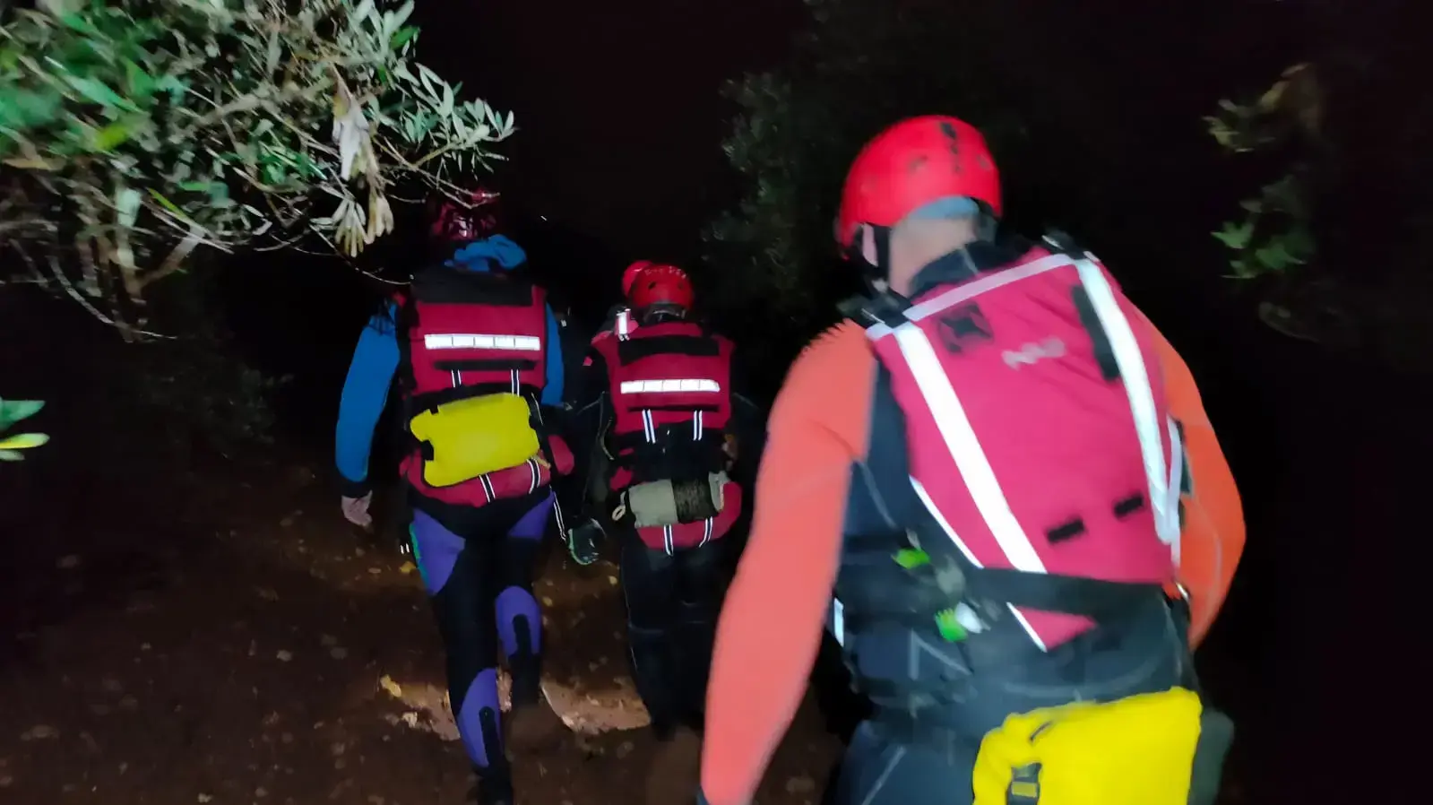 חילוץ נוסעי רכב שנסחף בנחל חילזון, 19 בינואר 2021 חילוץ נוסעי רכב שנסחף בנחל חילזון, 19 בינואר 2021