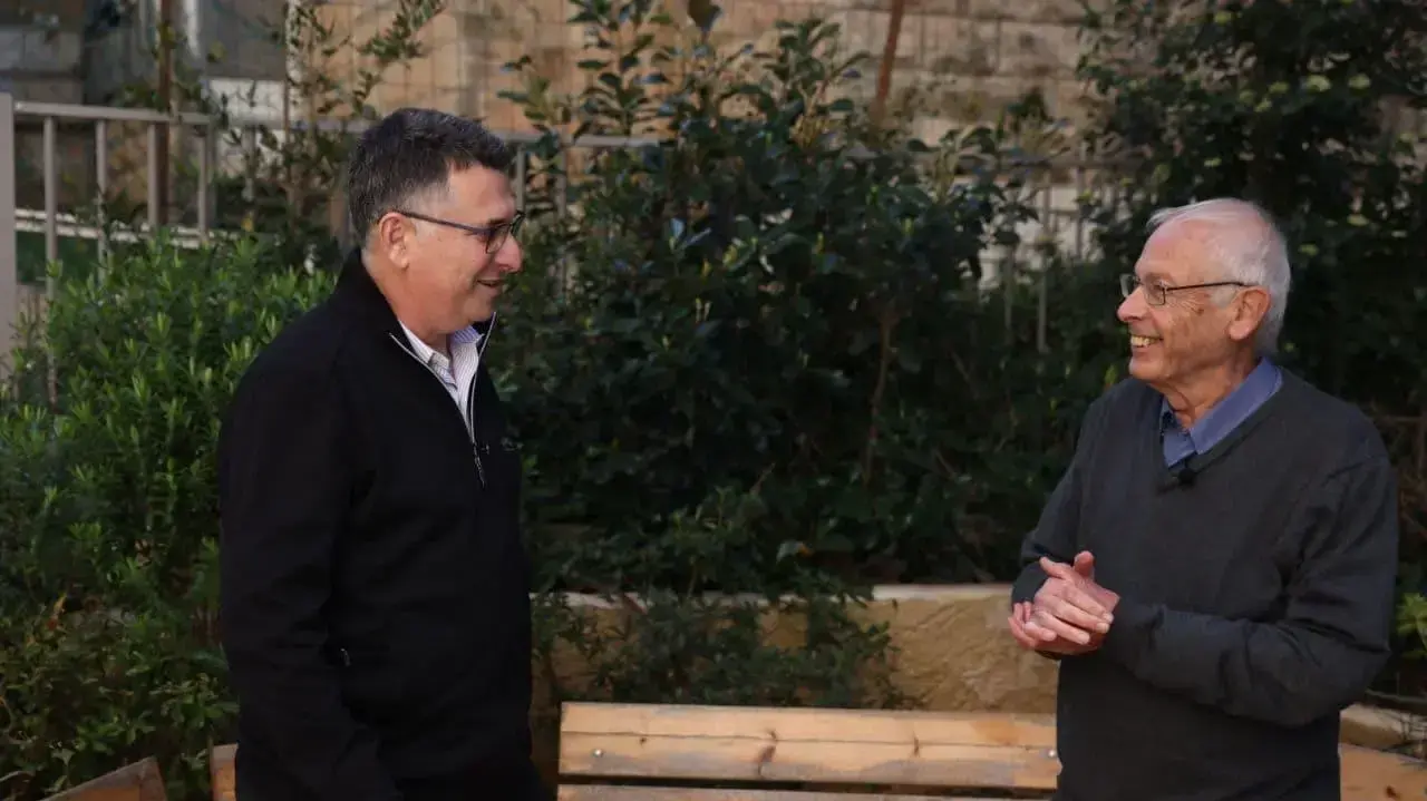 בני בגין עם גדעון סער יו"ר מפלגת "תקווה חדשה" בני בגין עם גדעון סער יו"ר מפלגת "תקווה חדשה"