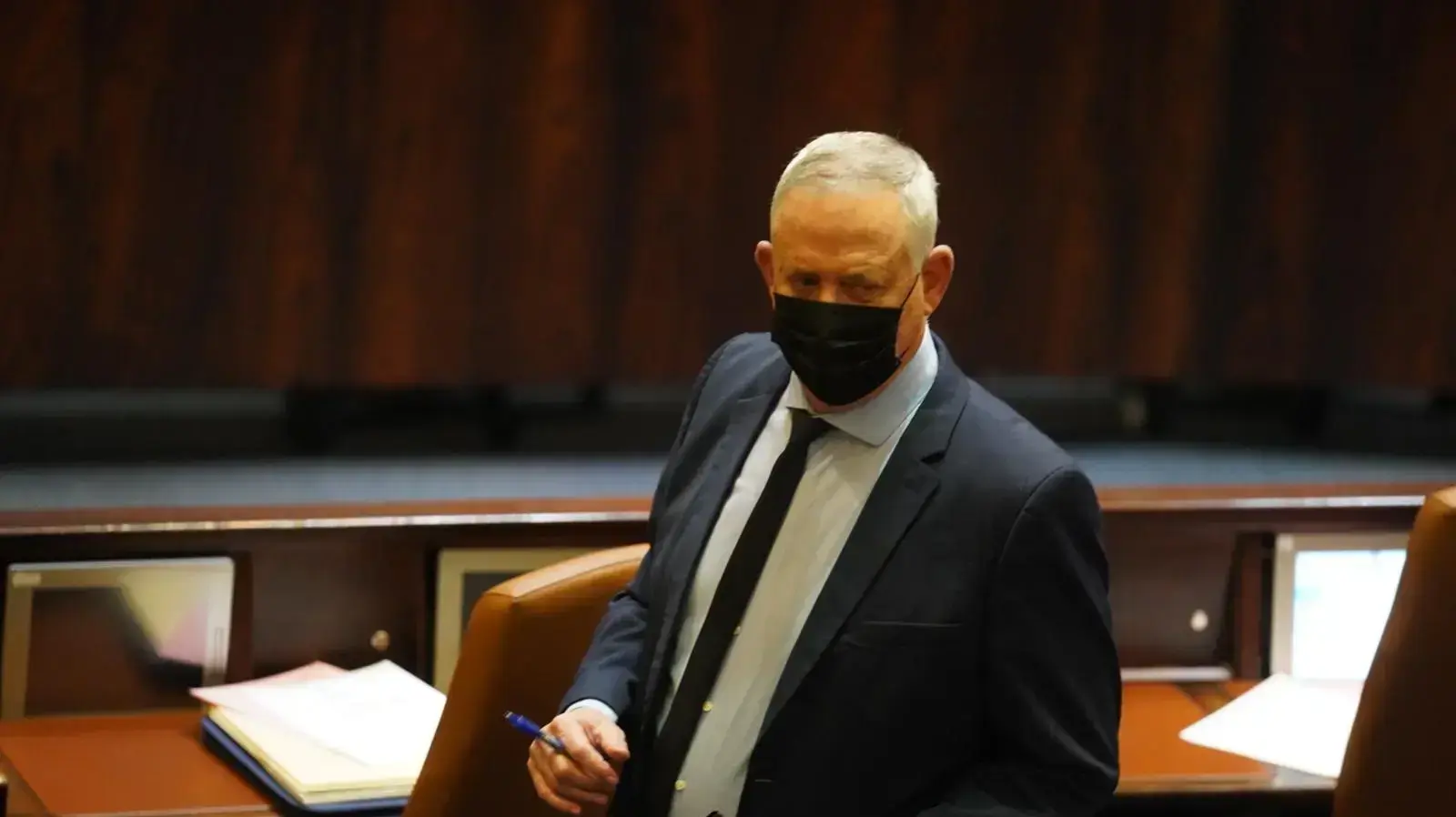 יו"ר כחול לבן השר בני גנץ במליאת הכנסת, 31 בינואר 2021 יו"ר כחול לבן השר בני גנץ במליאת הכנסת, 31 בינואר 2021