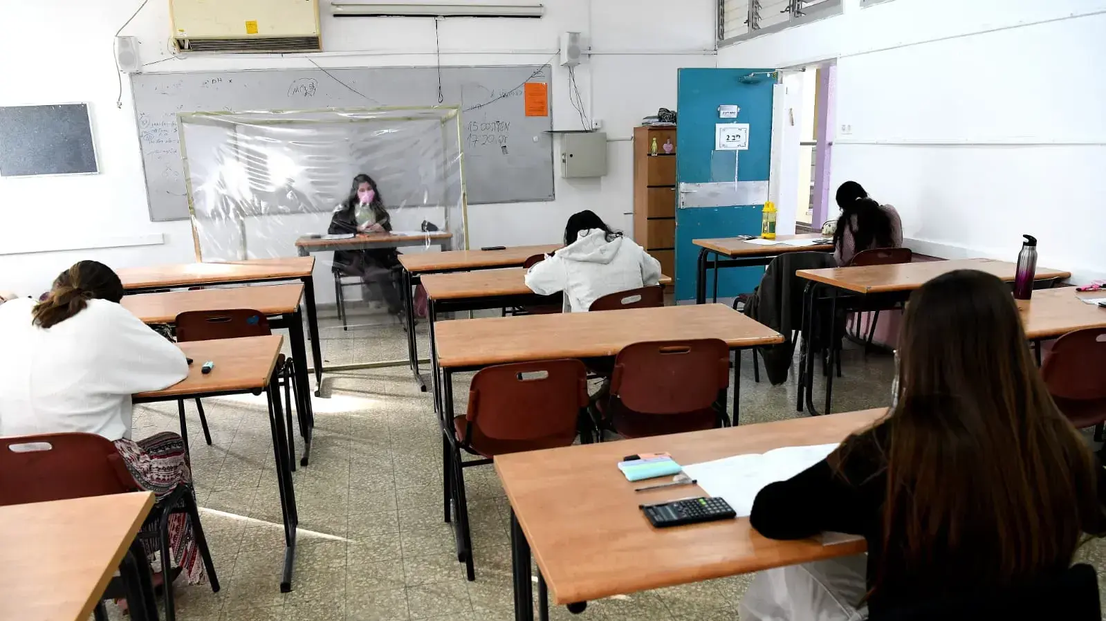 בגרות במתמטיקה תוך כדי סגר הקורונה, בי"ס אמנה כפר סבא, 1 בפברואר 2021 בגרות במתמטיקה תוך כדי סגר הקורונה, בי"ס אמנה כפר סבא, 1 בפברואר 2021