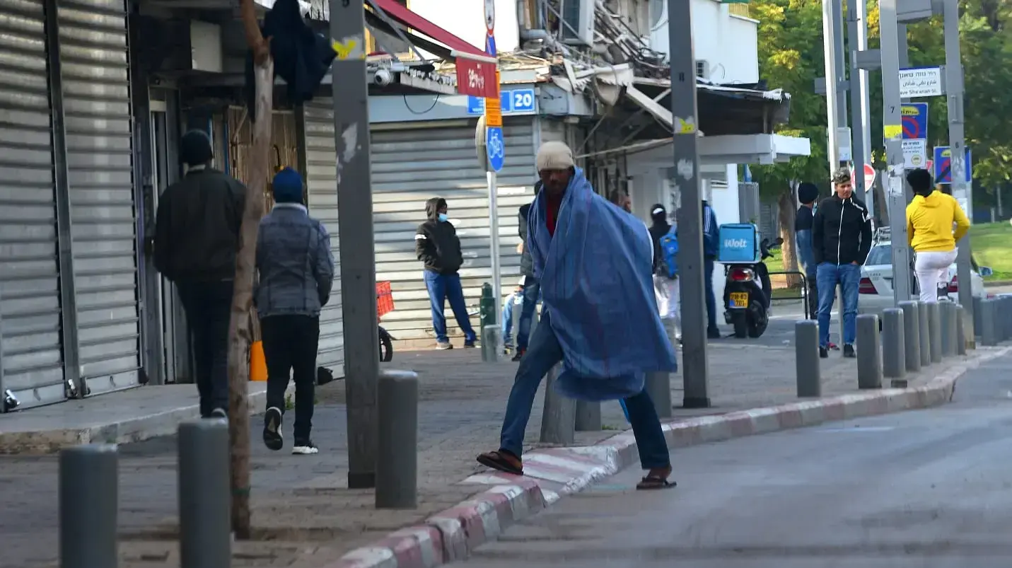 עובדים זרים בדרום תל אביב, 3 בפברואר 2021 עובדים זרים בדרום תל אביב, 3 בפברואר 2021