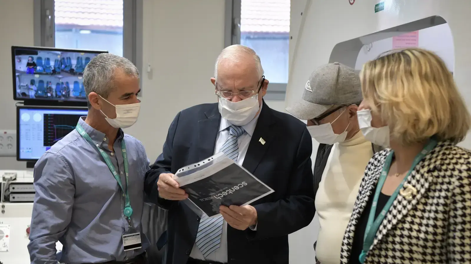 נשיא המדינה ראובן ריבלין ביקר בבית חולים אסף הרופא, 4 בפברואר 2021 נשיא המדינה ראובן ריבלין ביקר בבית חולים אסף הרופא, 4 בפברואר 2021