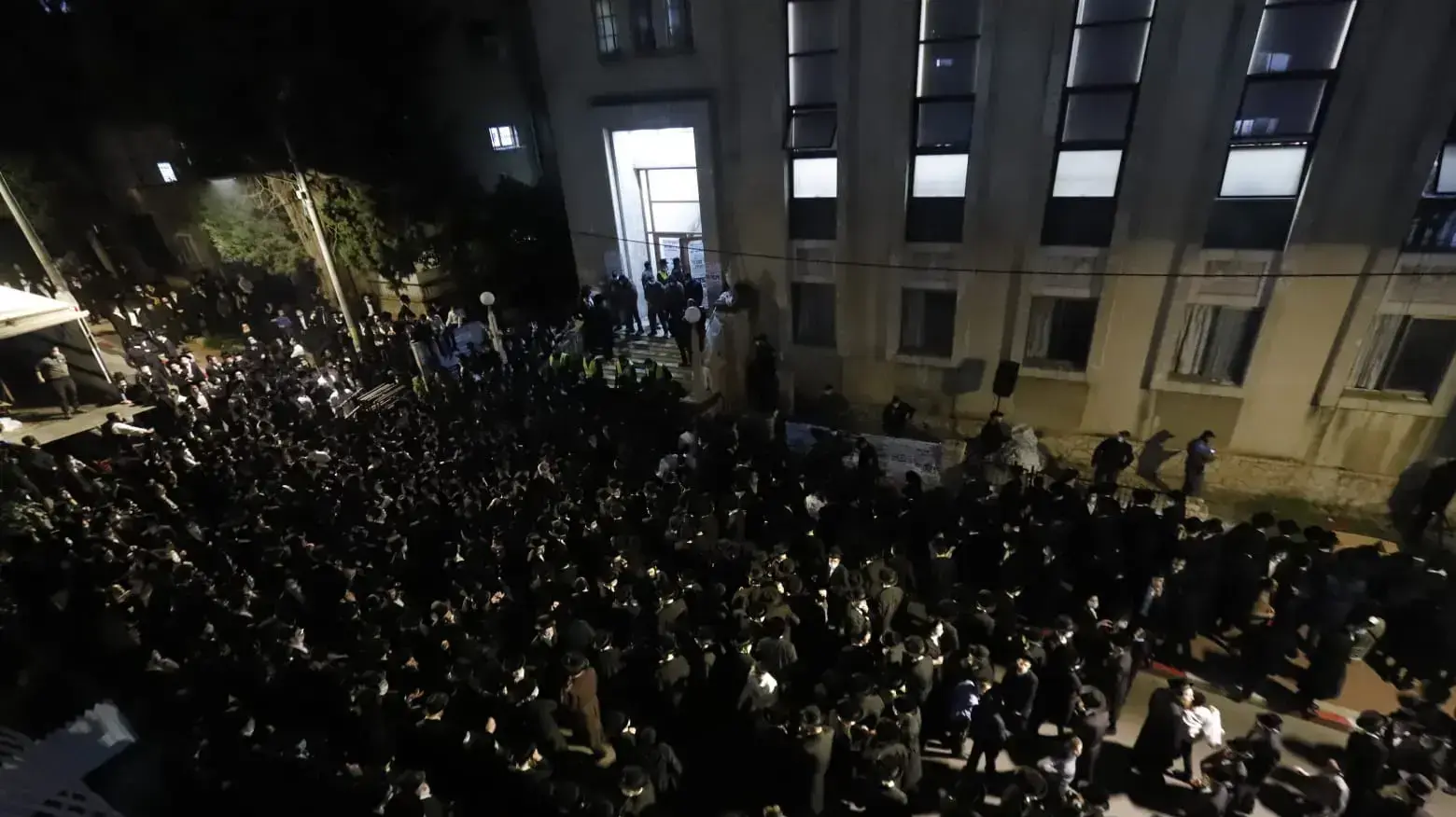 הלווית הרב חיים מאיר וואזנר בבני ברק 7 פברואר 2021 הלווית הרב חיים מאיר וואזנר בבני ברק 7 פברואר 2021