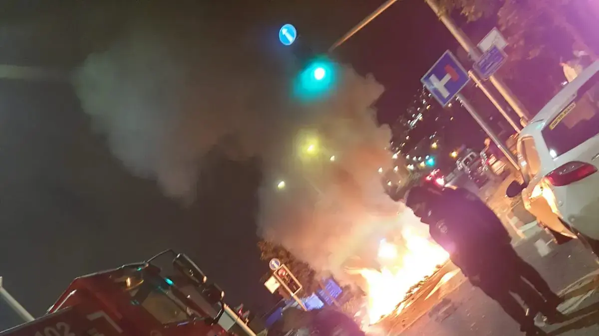 הרכב הפוגע בתאונה ברחוב אבן גבירול בחיפה, 15.2.2021 הרכב הפוגע בתאונה ברחוב אבן גבירול בחיפה, 15.2.2021