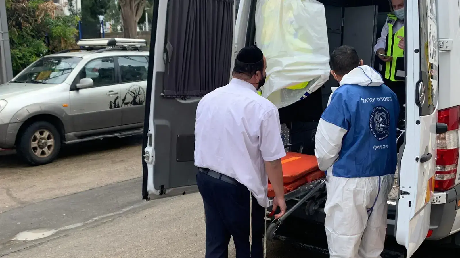 זירת הרצח -תושב נהריה נעצר בחשד שרצח את אמו, 18 בפברואר 2021 זירת הרצח -תושב נהריה נעצר בחשד שרצח את אמו, 18 בפברואר 2021