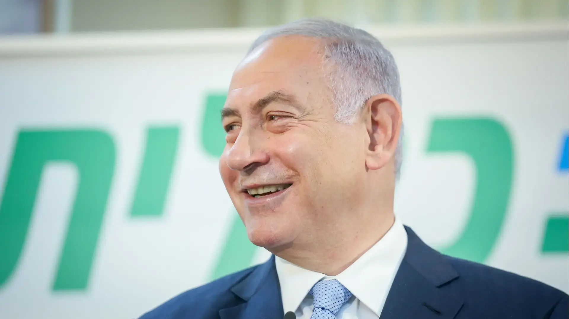 ראש הממשלה בנימין נתניהו בביקור במתחם חיסונים בזרזיר, 9 בפברואר 2021 ראש הממשלה בנימין נתניהו בביקור במתחם חיסונים בזרזיר, 9 בפברואר 2021