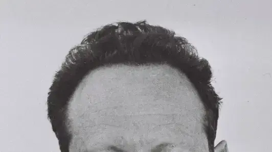 יגאל אלון בדצמבר 1969
יגאל אלון בדצמבר 1969