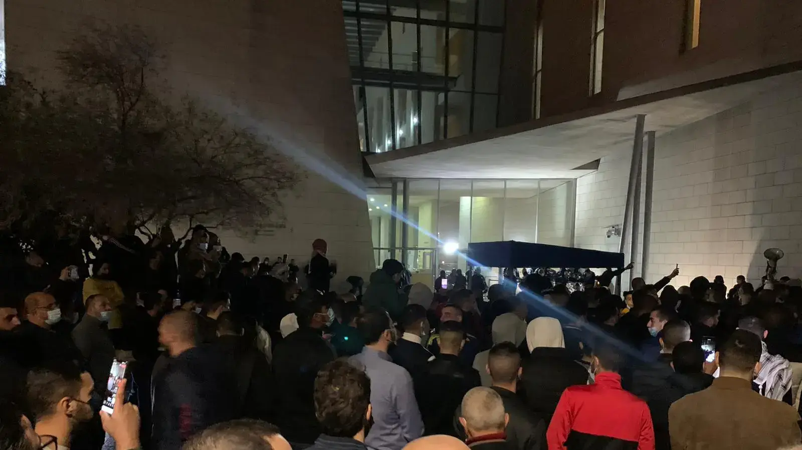 הפגנה נגד האלימות המשטרתית באום אל-פחם בבית משפט השלום בחיפה, 27 בפברואר 2021 הפגנה נגד האלימות המשטרתית באום אל-פחם בבית משפט השלום בחיפה, 27 בפברואר 2021
