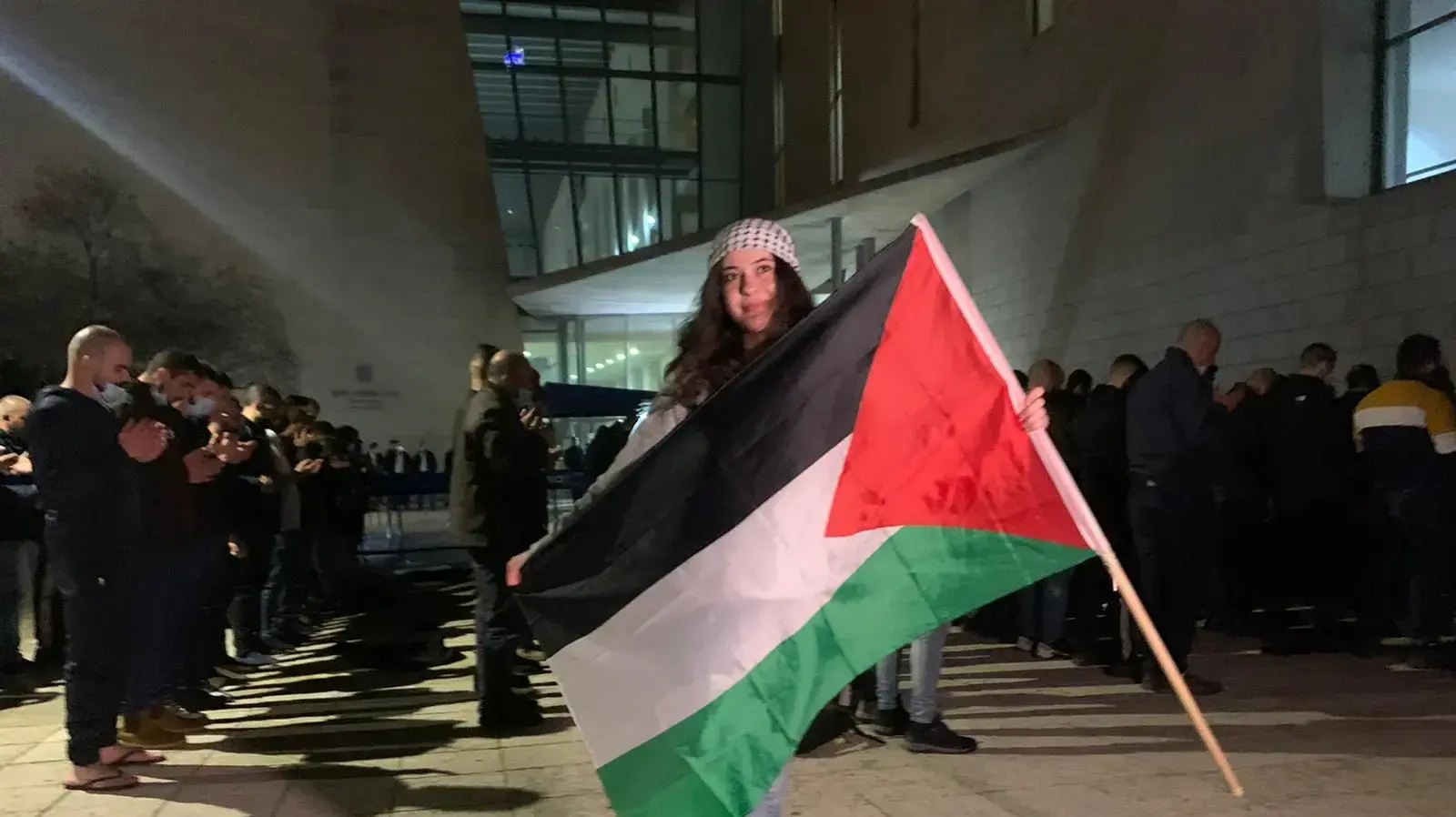 הפגנה נגד האלימות המשטרתית באום אל-פחם בבית משפט השלום בחיפה, 27 בפברואר 2021 הפגנה נגד האלימות המשטרתית באום אל-פחם בבית משפט השלום בחיפה, 27 בפברואר 2021