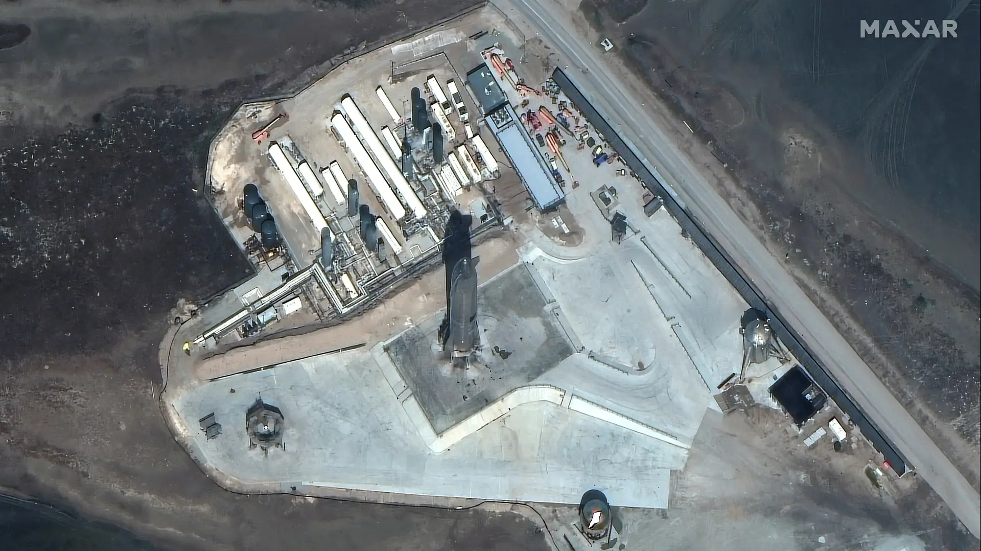 תחנת השיגור של חללית "סטראשיפ" של חברת SpaceX בבוקה צ'יקה שבטקסס. 3 במרץ 2021 תחנת השיגור של חללית "סטראשיפ" של חברת SpaceX בבוקה צ'יקה שבטקסס. 3 במרץ 2021