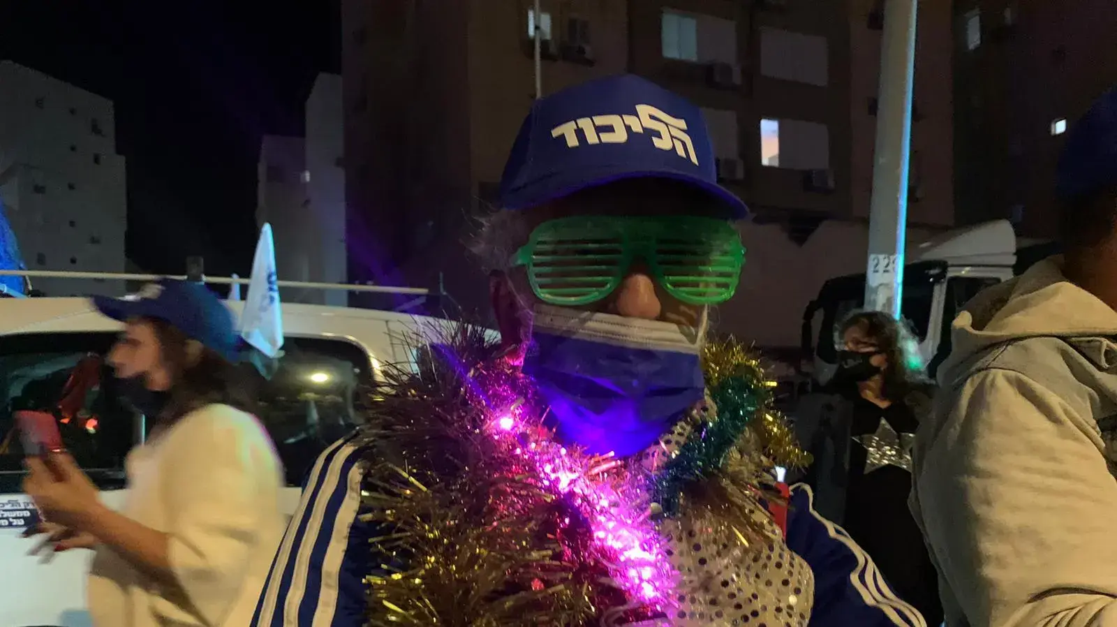 הפגנת תמיכה בראש הממשלה בנימין נתניהו בחדרה, 6 במרץ 2021 הפגנת תמיכה בראש הממשלה בנימין נתניהו בחדרה, 6 במרץ 2021