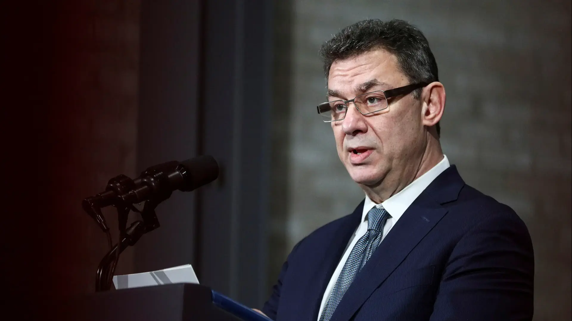 ד"ר אלברט בורלא, מנכ"ל חברת פייזר 19 בפברואר 20201 ד"ר אלברט בורלא, מנכ"ל חברת פייזר 19 בפברואר 20201
