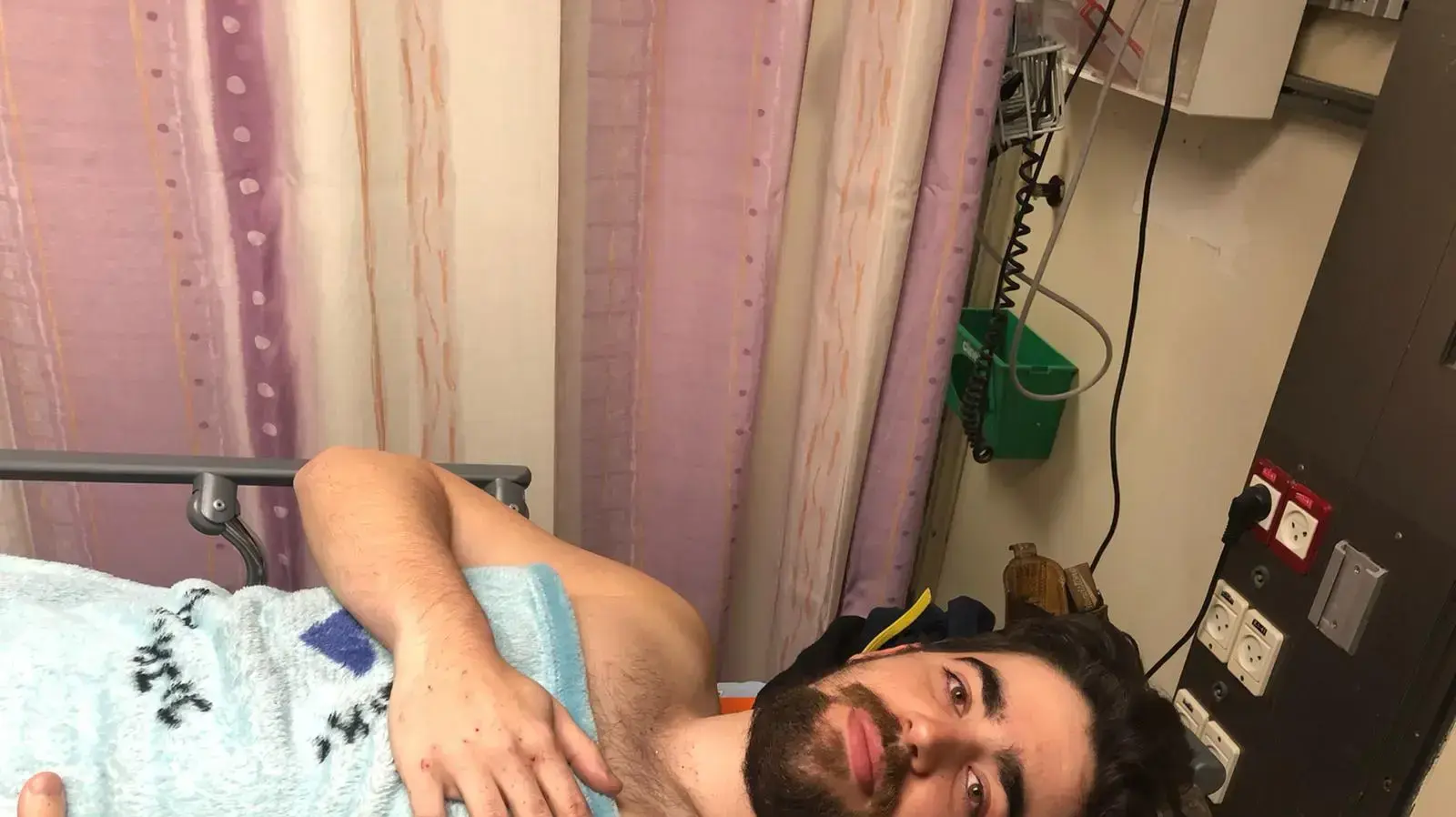 ג'ונתן דרעי,נפצע מנפילת חלק ממנוף על רכבו, תל אביב, 14 במרץ 2021 ג'ונתן דרעי,נפצע מנפילת חלק ממנוף על רכבו, תל אביב, 14 במרץ 2021