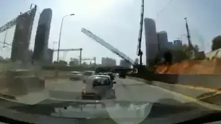 תיעוד נפיחת גליל המתכת באיילון תיעוד נפיחת גליל המתכת באיילון