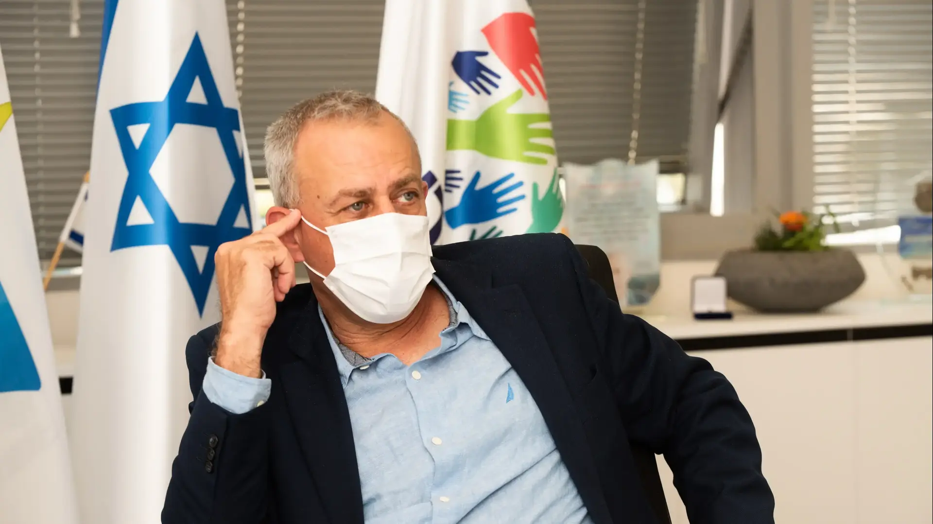 פרויקטור הקורונה, פרופ' נחמן אש פרויקטור הקורונה, פרופ' נחמן אש