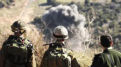 חיילים מפוצצים בונקר של חיזבאללה מבובלעת סמוך לגבול עם לבנון
