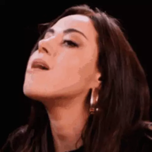 אוברי פלאזה בולעת מים אוברי פלאזה בולעת מים