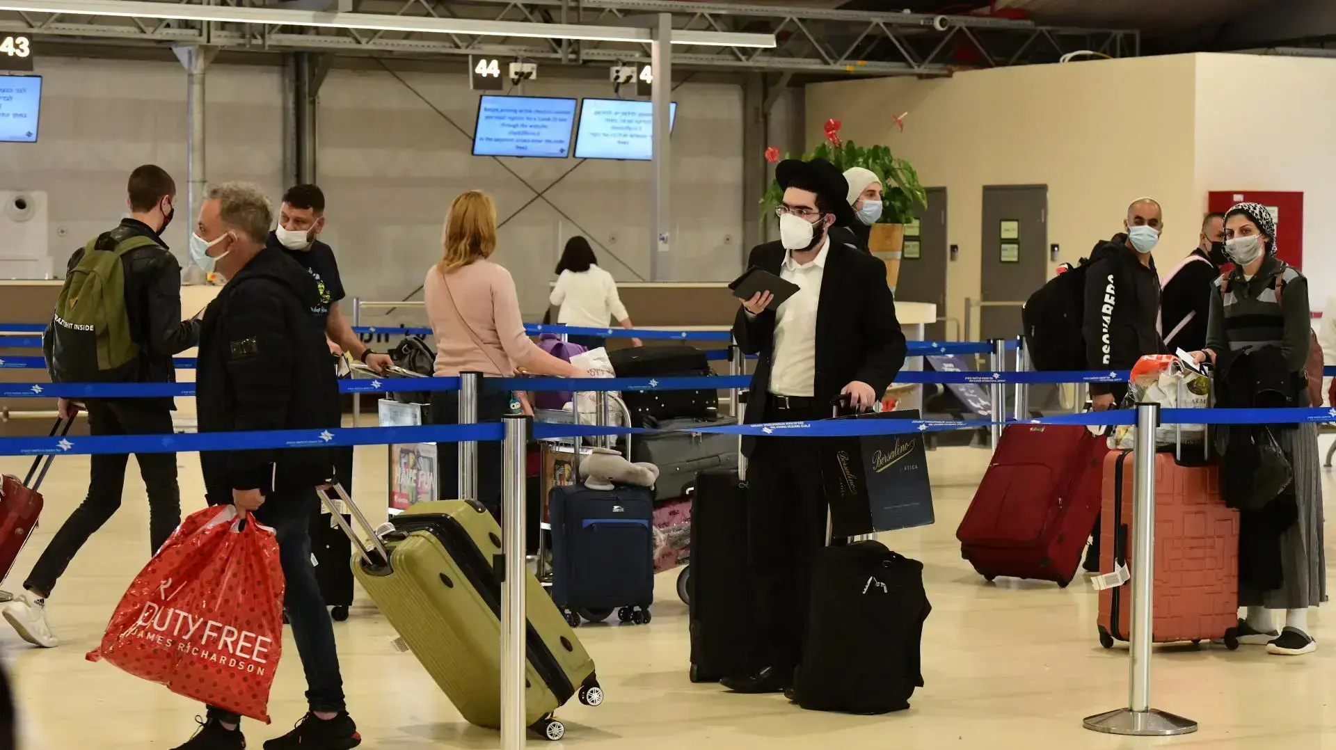 בדיקות קורונה בנתב"ג לשבים מחו"ל, 21 במרץ 2021 בדיקות קורונה בנתב"ג לשבים מחו"ל, 21 במרץ 2021