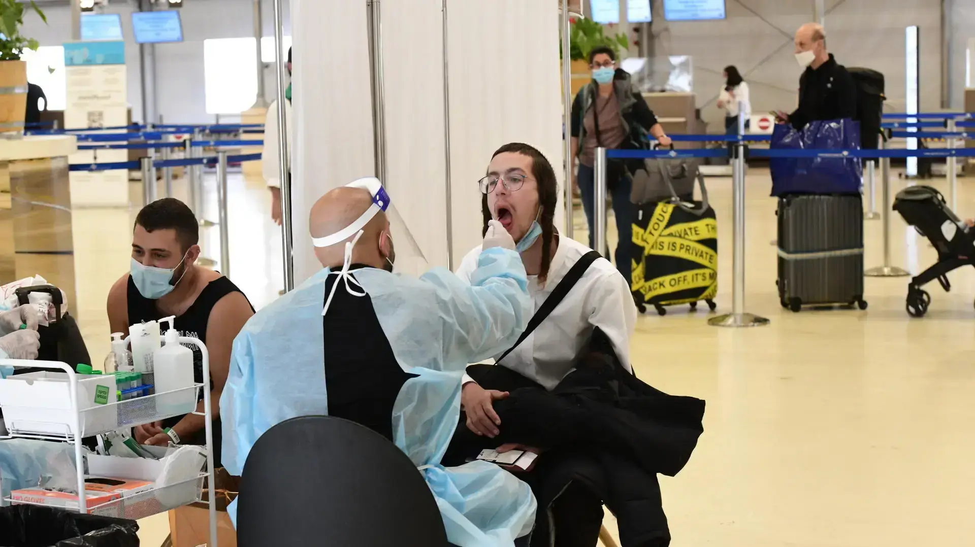 בדיקות קורונה בנתב"ג לשבים מחו"ל, 21 במרץ 2021 בדיקות קורונה בנתב"ג לשבים מחו"ל, 21 במרץ 2021