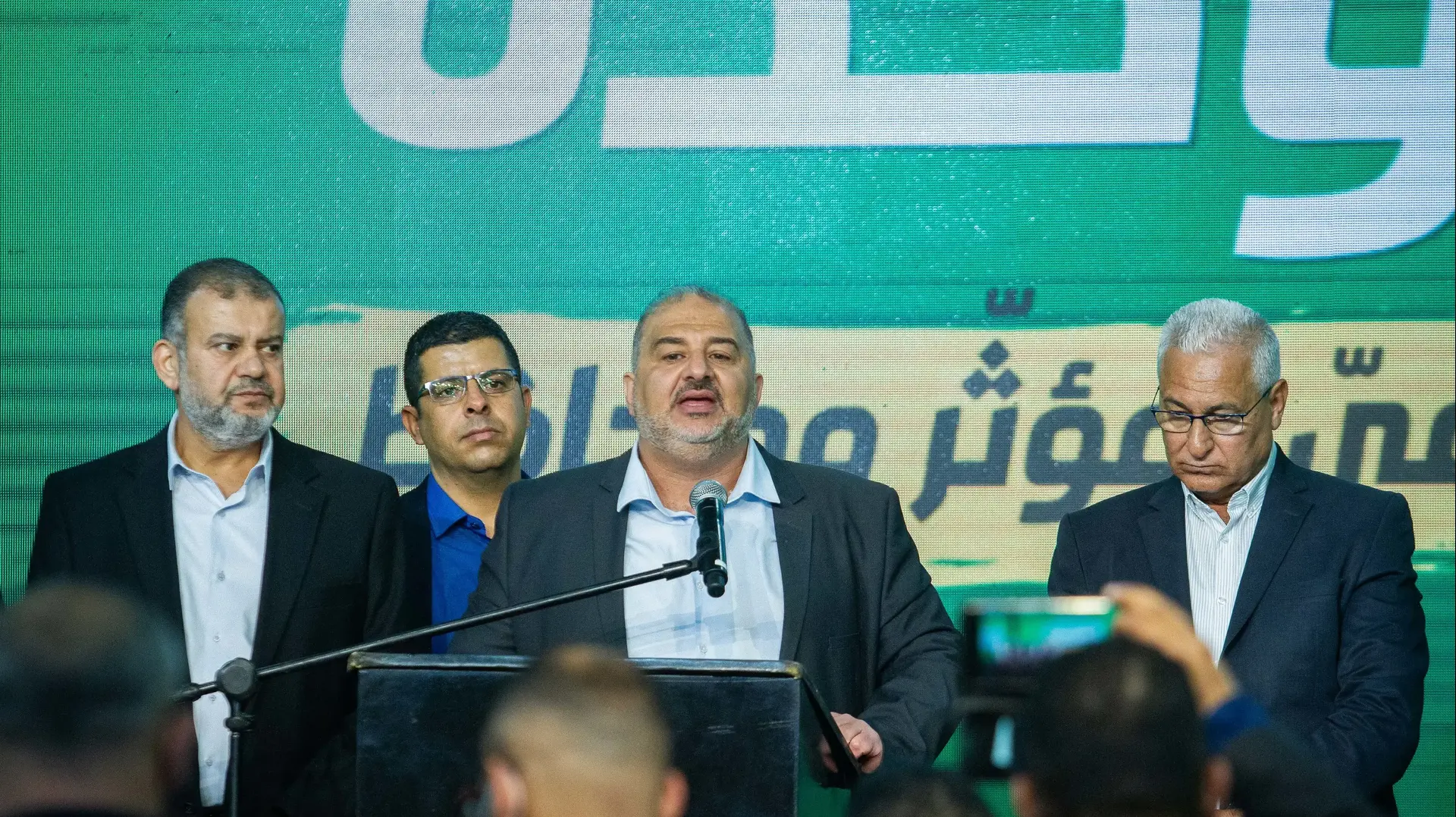 יו"ר רע"ם, מנסור עבאס במהלך נאומו לאחר תוצאות המדגם 23 במרץ 2021 יו"ר רע"ם, מנסור עבאס במהלך נאומו לאחר תוצאות המדגם 23 במרץ 2021