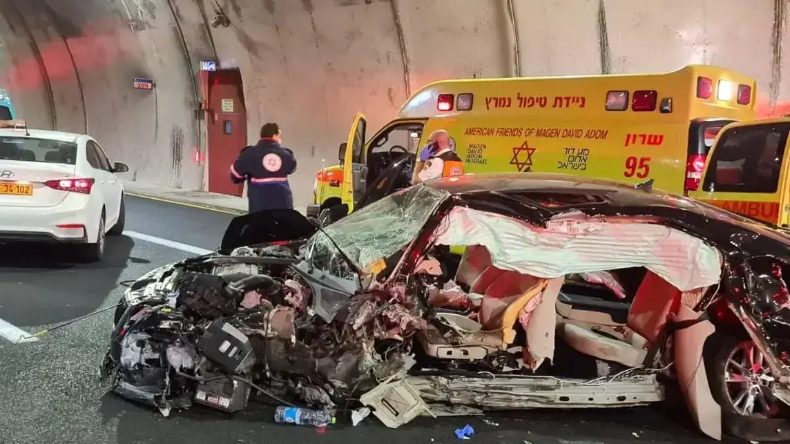 זירת תאונת הדרכים בכביש 6
30 במרץ 2021 זירת תאונת הדרכים בכביש 6
30 במרץ 2021